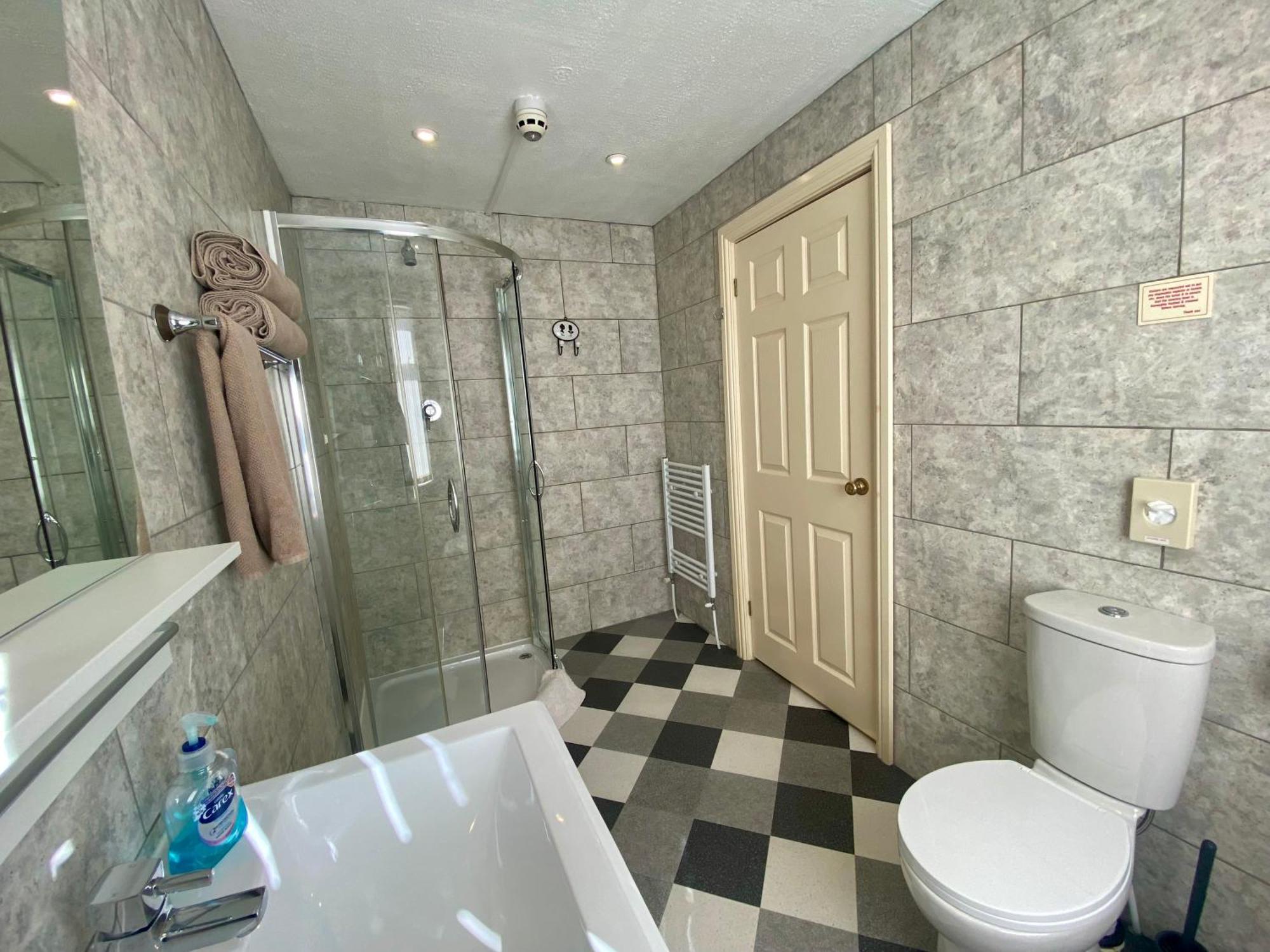 The Libra - Adults Only With Carpark Pensión 3*